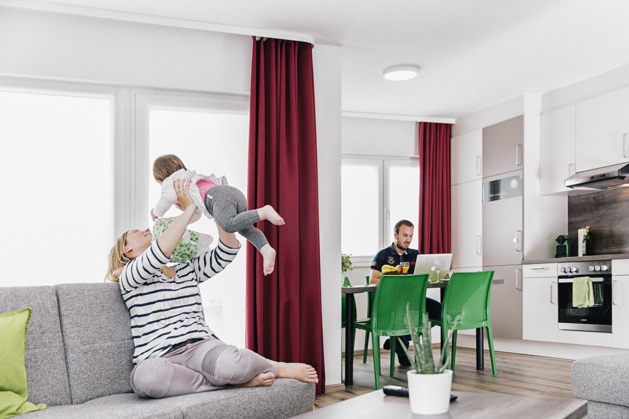 Business And Family Homes Burgau Esterno foto